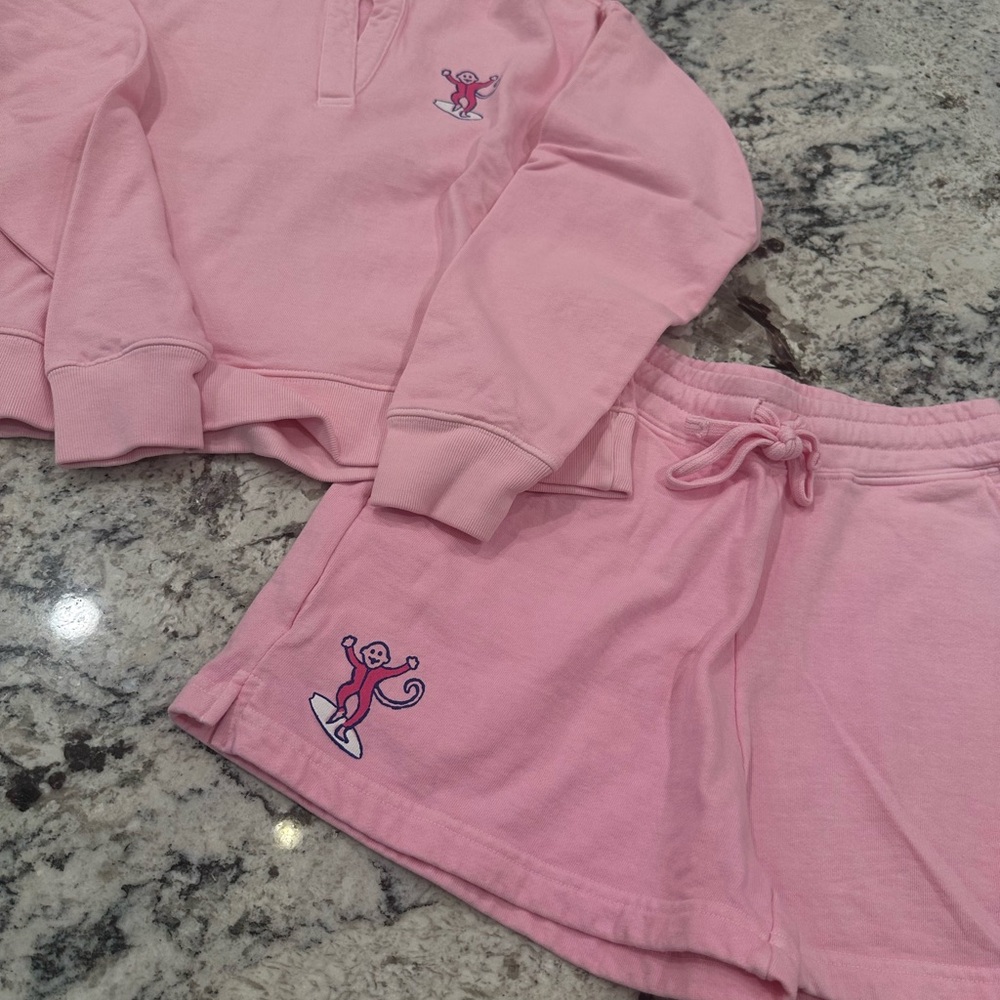 Roller rabbit Pink Sweatshirt and Shorts Set newport beach CA exclusive like new